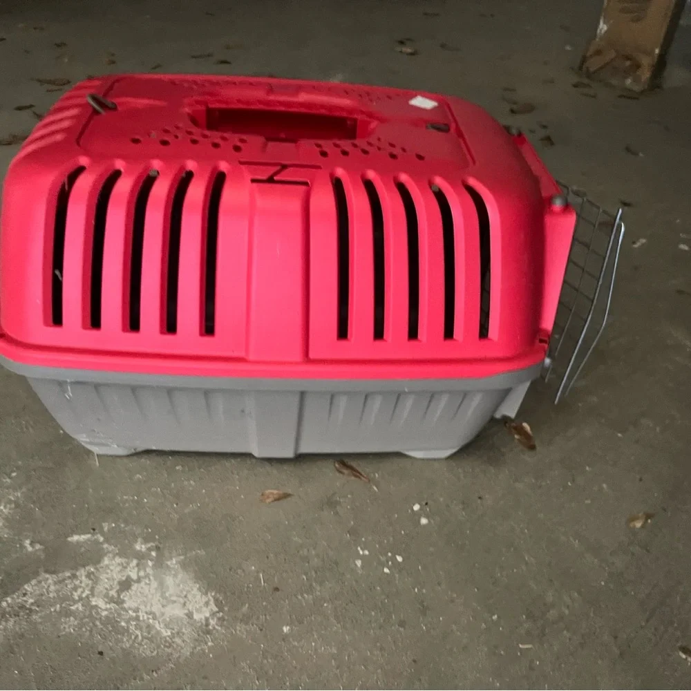 Small Red Dog carrier, only used once, for dogs up to 24 pounds